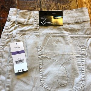 Kim Rogers khaki skirt. NWT